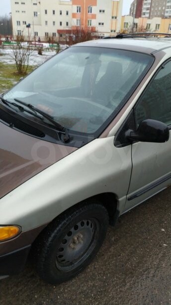 Dodge Caravan III, 5 мест, 2000 г.