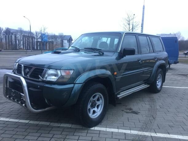 Nissan Patrol Y61, 7 мест, 2002 г.