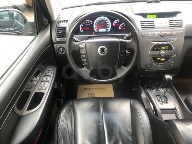SsangYong Rexton II, 5 мест, 2012 г.
