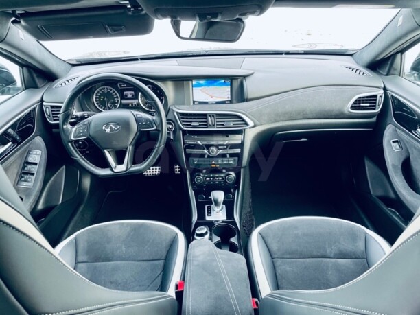Infiniti Q30, 2016 г.