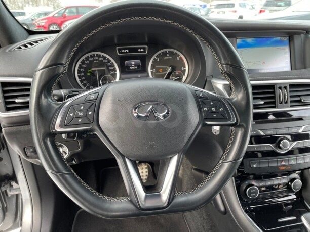 Infiniti Q30, 2016 г.