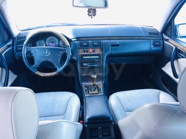 Mercedes-Benz E-Класс W210, S210, 2000 г.