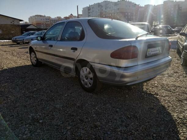 Ford Mondeo I, 1995 г.