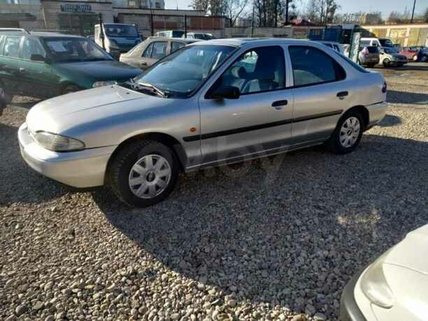Ford Mondeo I, 1995 г.