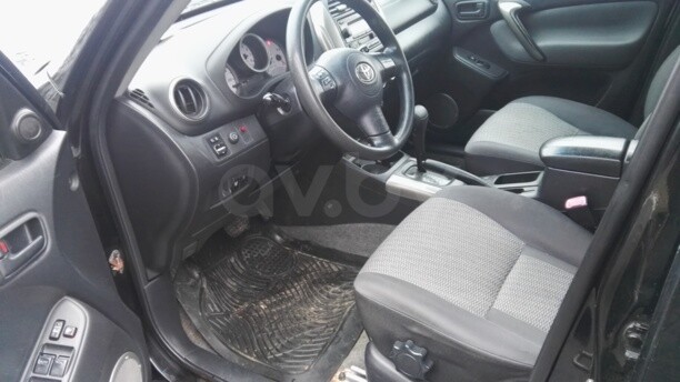 Toyota RAV4 II (XA20) · Рестайлинг, 5 мест, 2005 г.