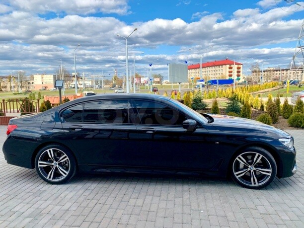 BMW 7 серия G11, 2015 г.