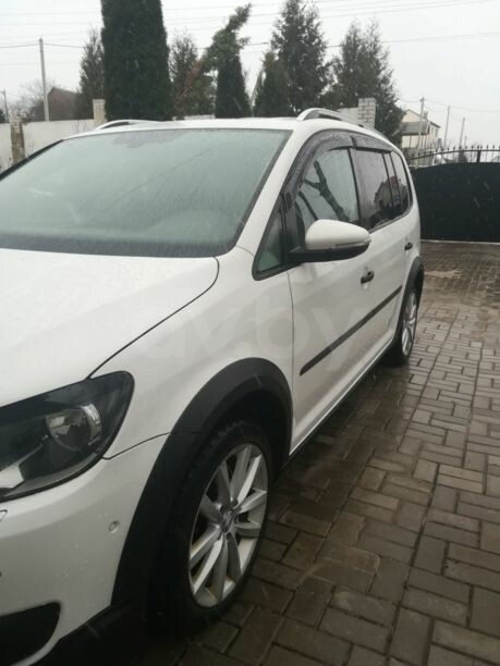 Volkswagen Touran II, 7 мест, 2012 г.