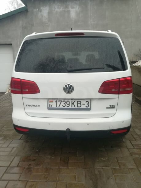 Volkswagen Touran II, 7 мест, 2012 г.