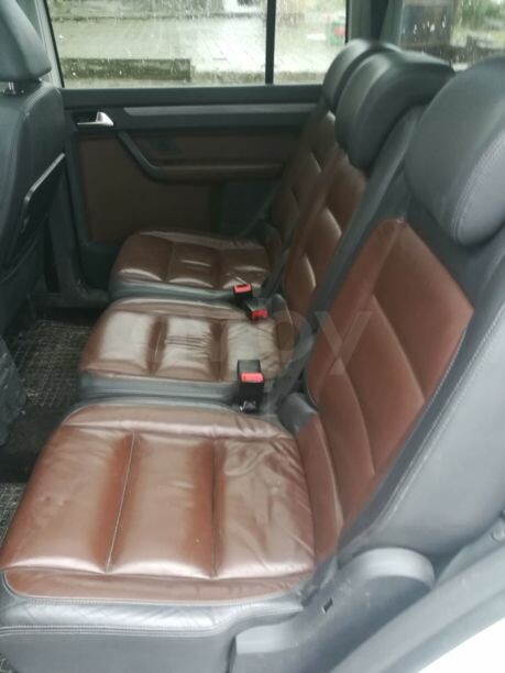 Volkswagen Touran II, 7 мест, 2012 г.