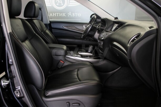 Infiniti JX, 7 мест, 2013 г.