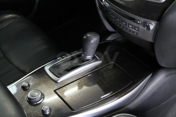 Infiniti JX, 7 мест, 2013 г.