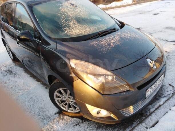 Renault Grand Scenic III, 5 мест, 2011 г.