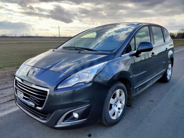 Peugeot 5008 I · Рестайлинг, 5 мест, 2016 г.