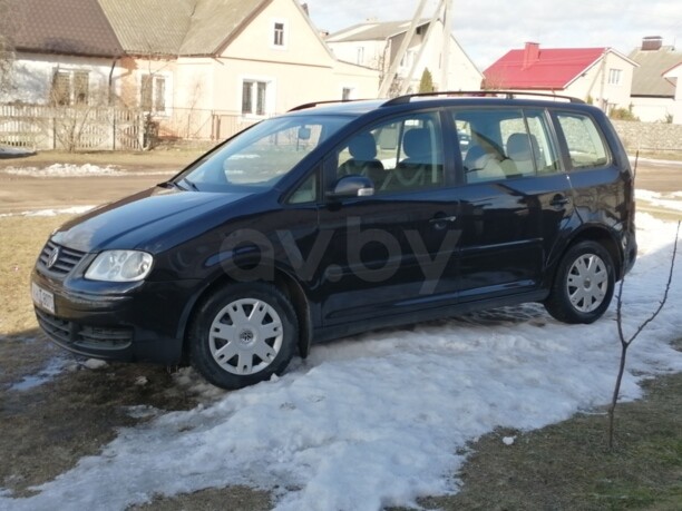 Volkswagen Touran I, 7 мест, 2004 г.