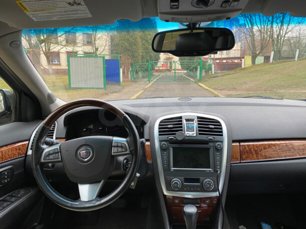 Cadillac SRX I, 5 мест, 2007 г.