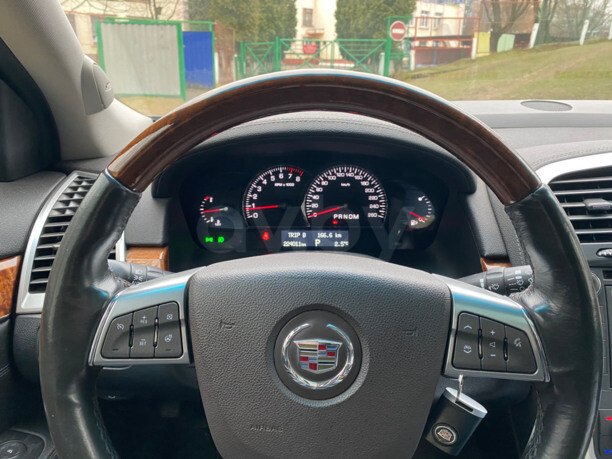 Cadillac SRX I, 5 мест, 2007 г.