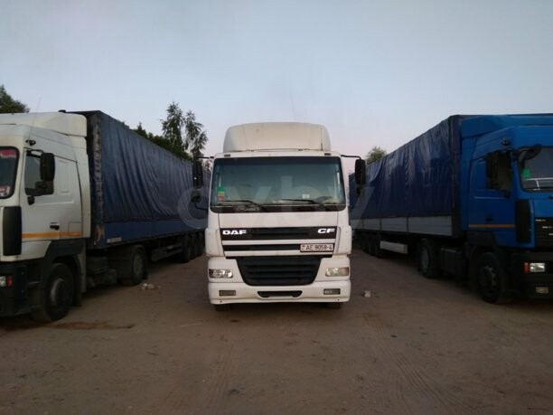 DAF CF 85 тягач, 2001 г.