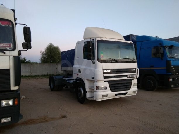 DAF CF 85 тягач, 2001 г.