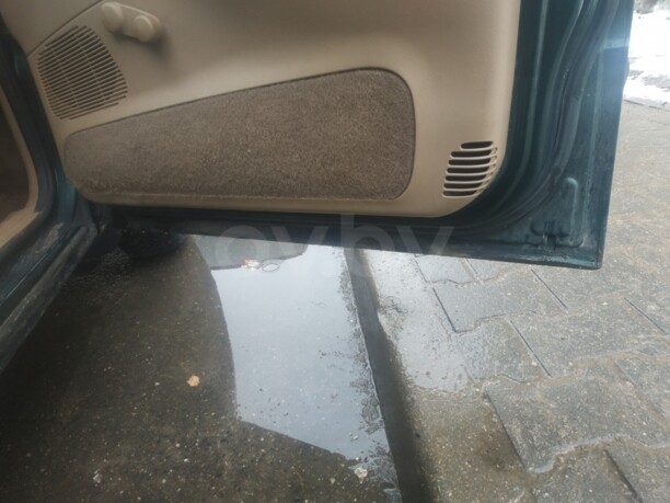 Chrysler Grand Voyager III, 7 мест, 1999 г.