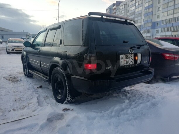 Infiniti QX4, 1999 г.