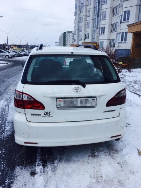 Toyota Avensis Verso I · Рестайлинг, 7 мест, 2004 г.