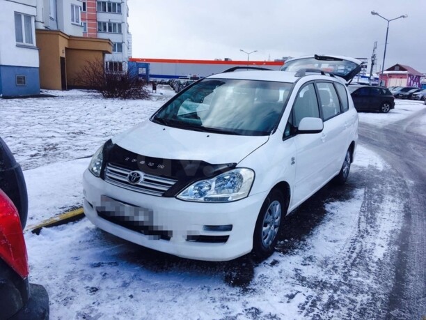 Toyota Avensis Verso I · Рестайлинг, 7 мест, 2004 г.