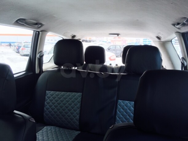 Toyota Avensis Verso I · Рестайлинг, 7 мест, 2004 г.