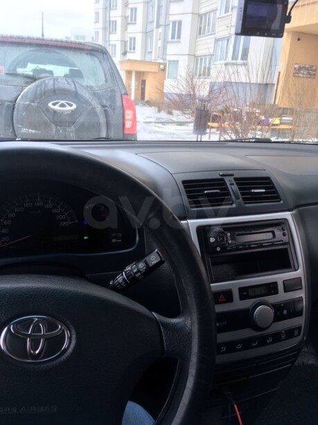 Toyota Avensis Verso I · Рестайлинг, 7 мест, 2004 г.