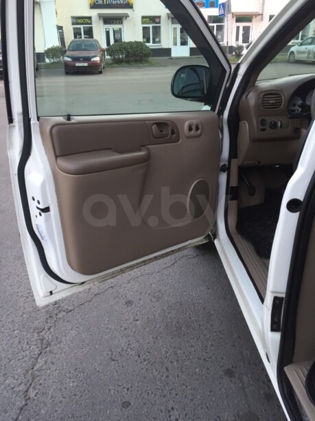 Dodge Caravan IV, 7 мест, 2003 г.