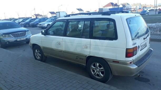 Mazda MPV I, 7 мест, 1998 г.