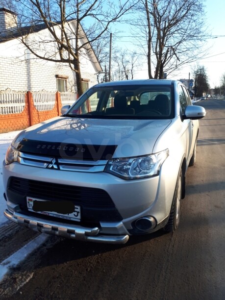 Mitsubishi Outlander III · Рестайлинг, 5 мест, 2014 г.