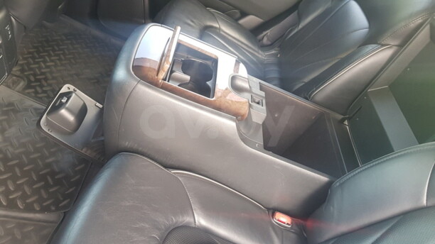 Infiniti QX56 II, 7 мест, 2010 г.