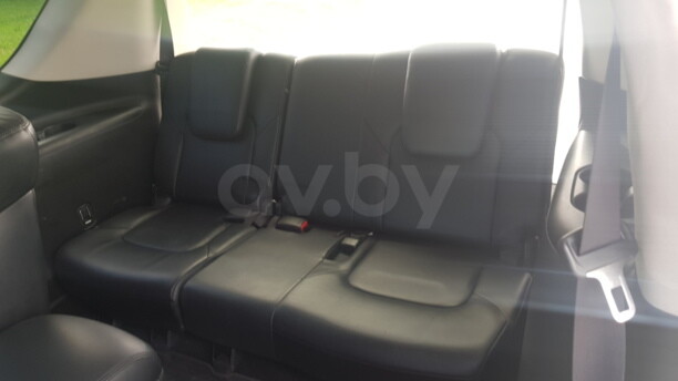 Infiniti QX56 II, 7 мест, 2010 г.