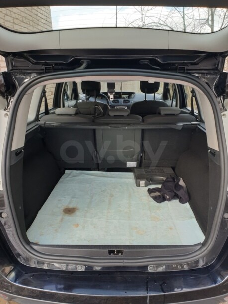 Renault Grand Scenic III · 2-й рестайлинг, 5 мест, 2014 г.