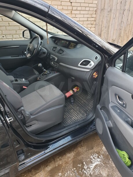 Renault Grand Scenic III · 2-й рестайлинг, 5 мест, 2014 г.