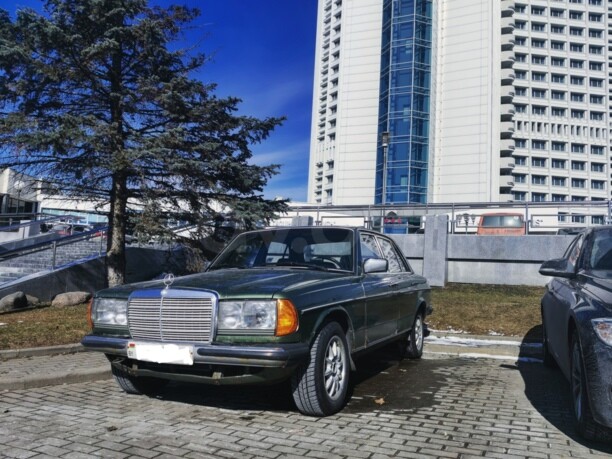 Mercedes-Benz E-Класс W123, 1984 г.