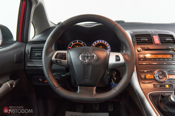 Toyota Auris I (E150) · Рестайлинг, 2010 г.