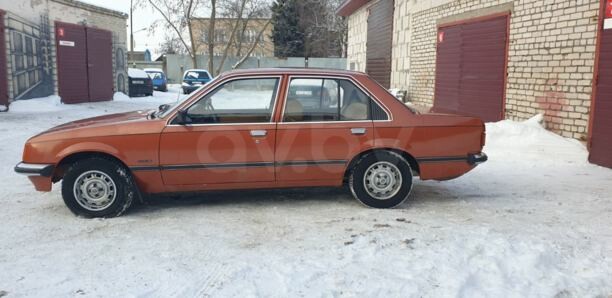 Opel Rekord, 1980 г.