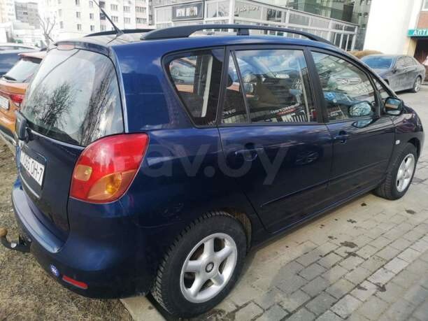 Toyota Corolla Verso I (E110), 5 мест, 2003 г.