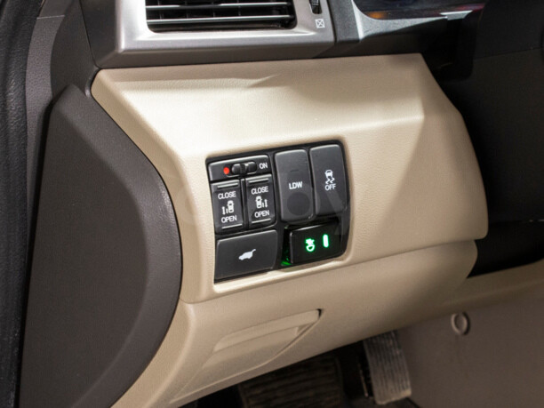 Honda Odyssey V, 7 мест, 2014 г.