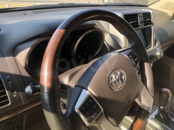 Toyota Land Cruiser Prado J150, 7 мест, 2009 г.