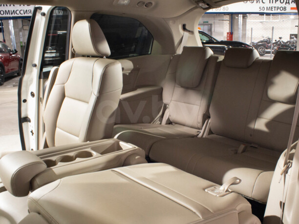 Honda Odyssey V, 7 мест, 2014 г.