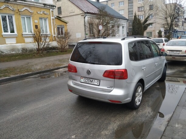Volkswagen Touran II, 5 мест, 2014 г.