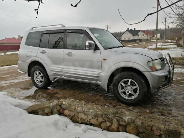 Mitsubishi Pajero III, 7 мест, 2001 г.