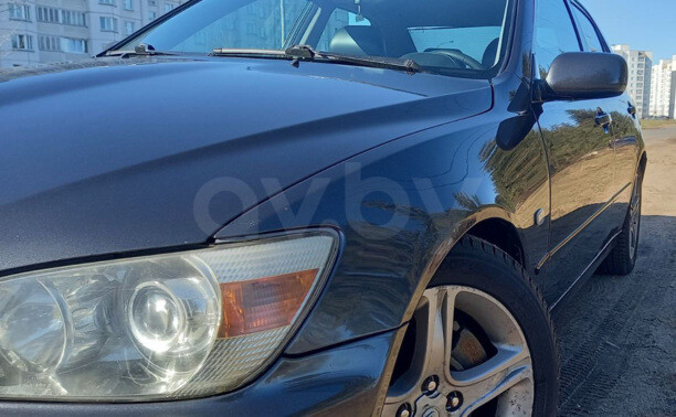 Lexus IS I, 2000 г.