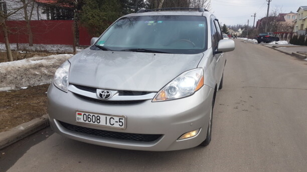 Toyota Sienna II (XL20) · Рестайлинг, 7 мест, 2007 г.