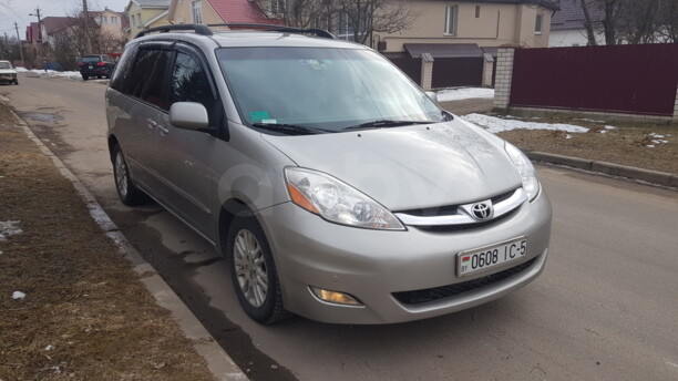 Toyota Sienna II (XL20) · Рестайлинг, 7 мест, 2007 г.