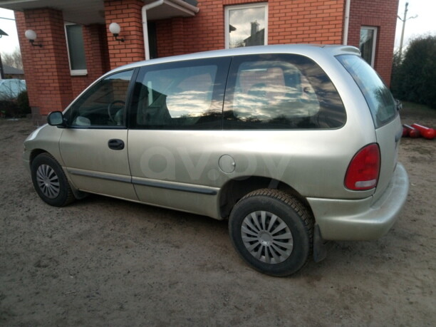 Plymouth Voyager III, 7 мест, 1999 г.