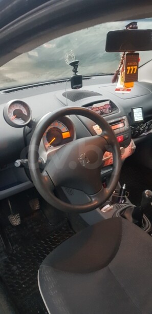Peugeot 107 I · Рестайлинг, 2010 г.