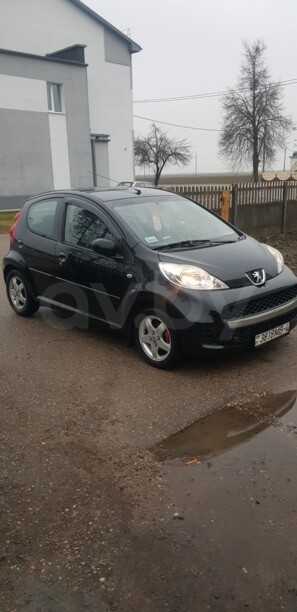 Peugeot 107 I · Рестайлинг, 2010 г.